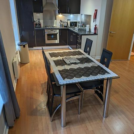 Modern 2 Bed Apartment With Stunning Seaside View Edinburgh Exterior photo